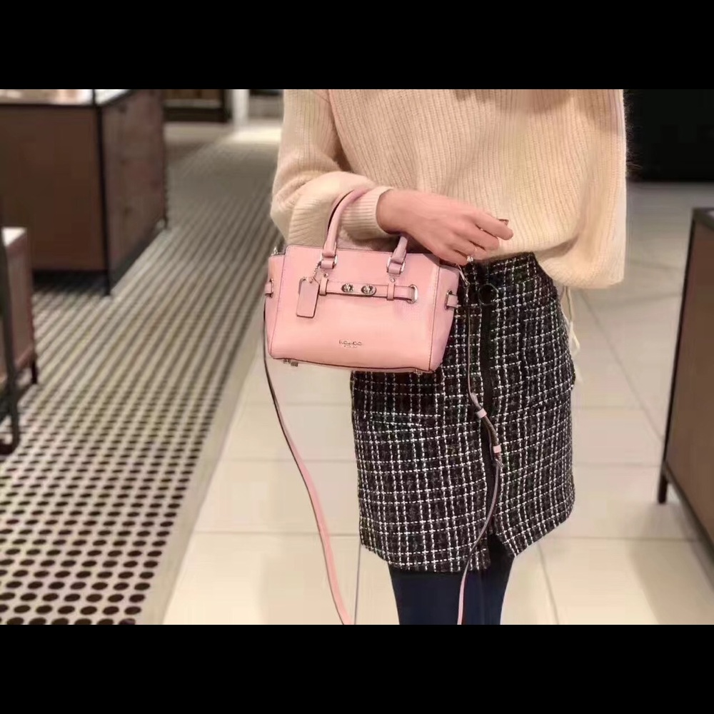 Coach Leather Small Blake carry all pink bag - Picture 2 of 5